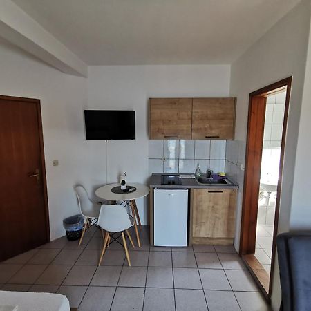 Apartmani Lezenic M Neum Esterno foto