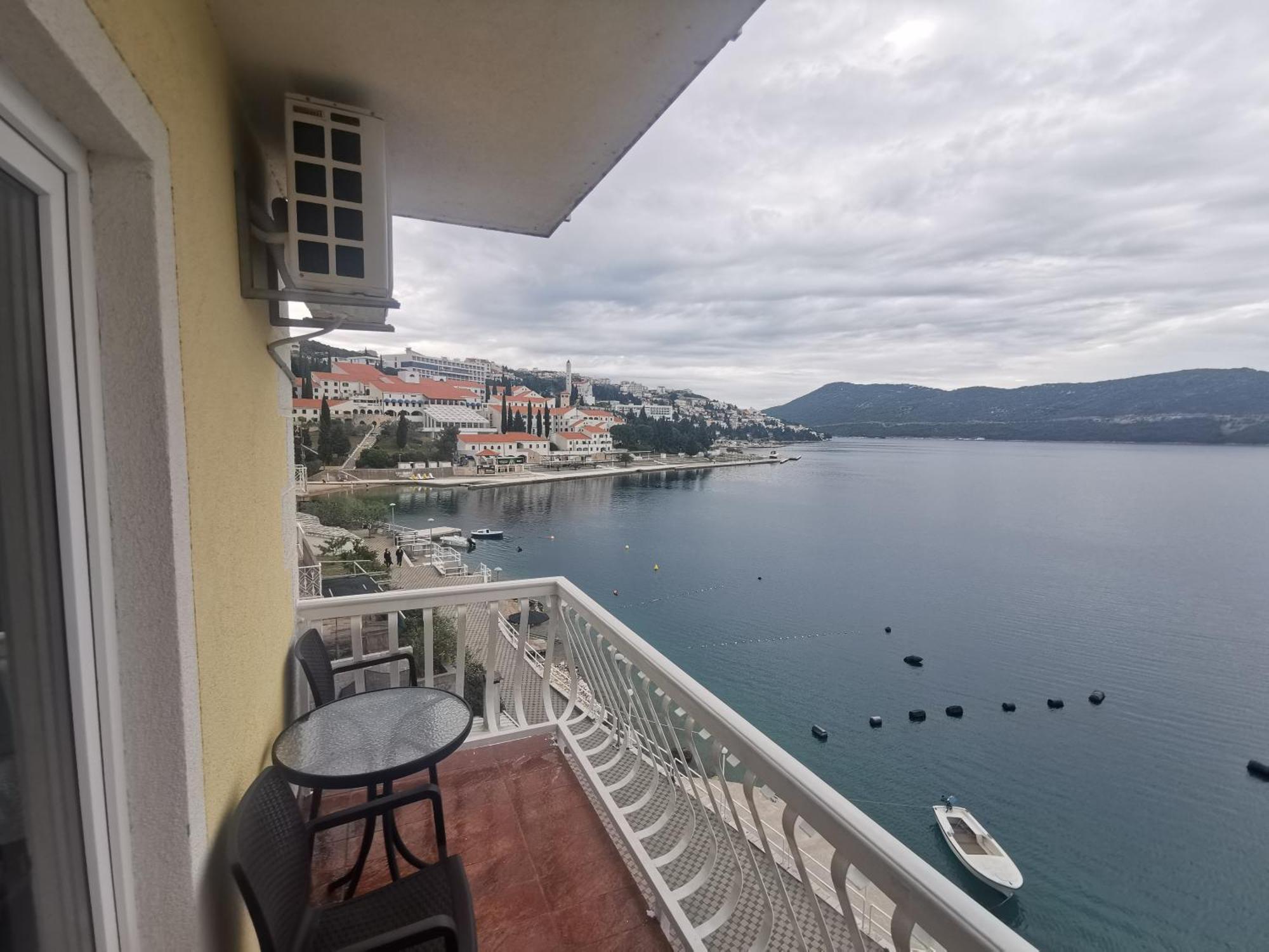 Apartmani Lezenic M Neum Camera foto