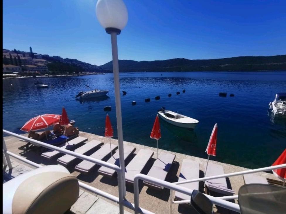 Apartmani Lezenic M Neum Esterno foto