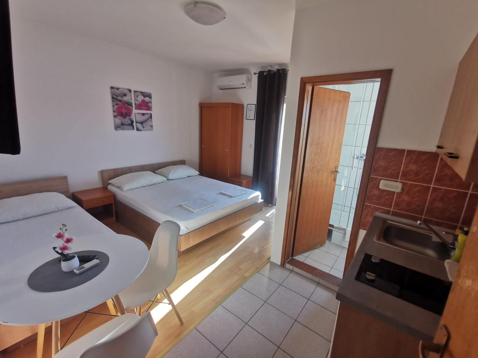 Apartmani Lezenic M Neum Esterno foto