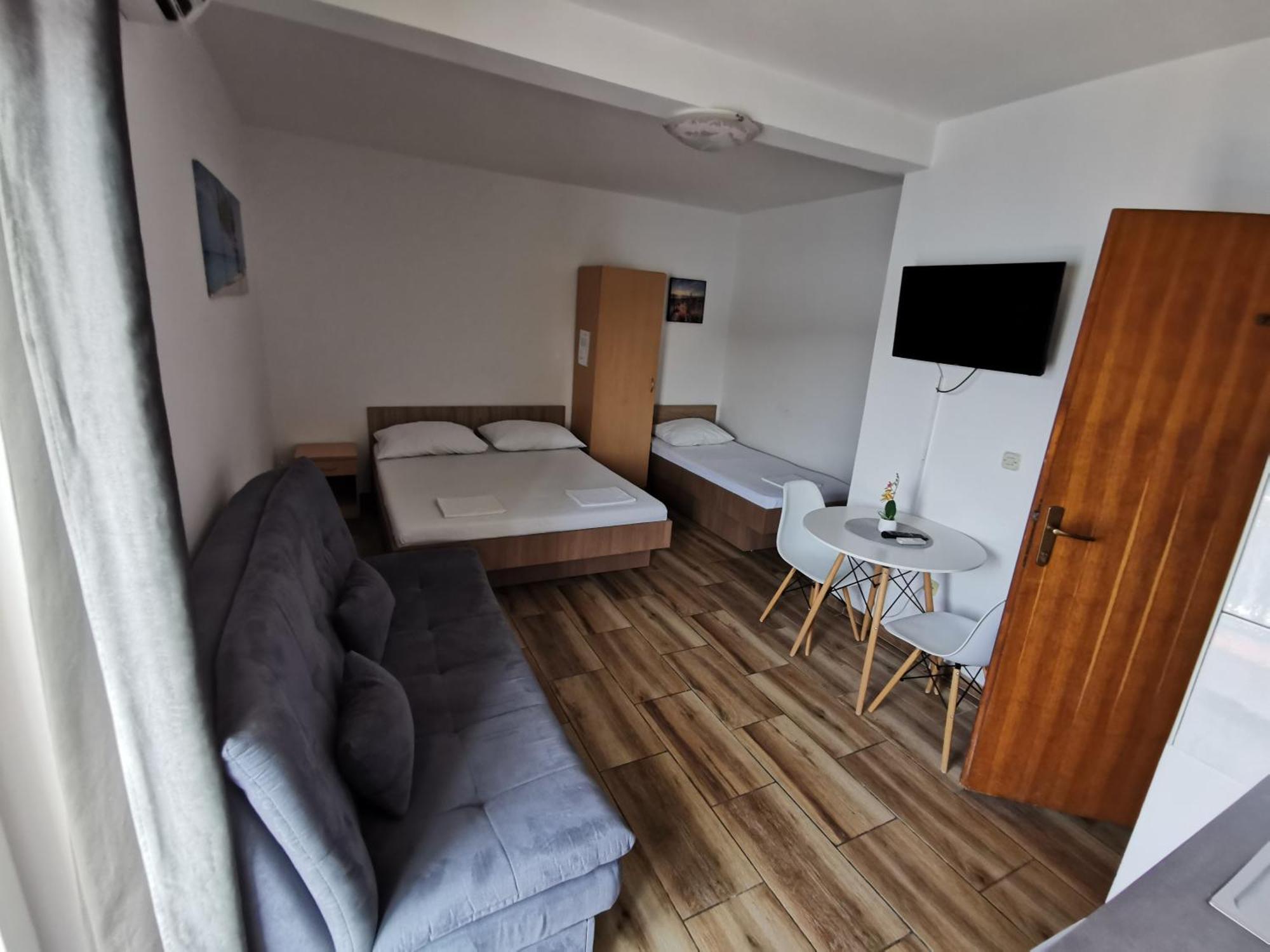 Apartmani Lezenic M Neum Esterno foto